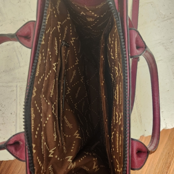 Wrangler Purple Croc-Embossed Women's Bag - Picture 7 of 11